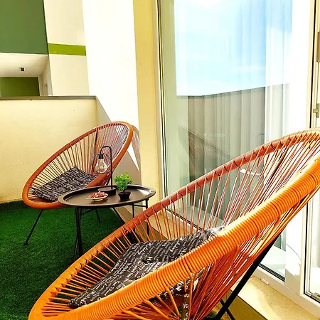 Coshome - Mountain View Apartmán