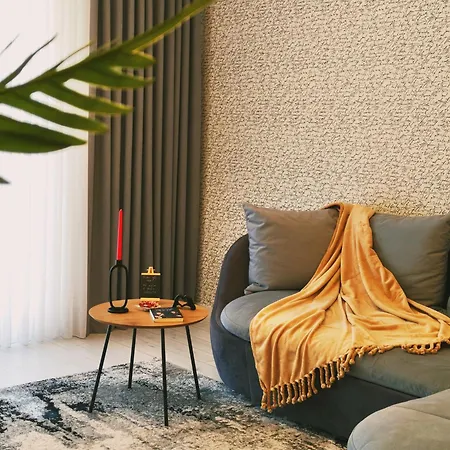 Coshome - Mountain View Apartmán *