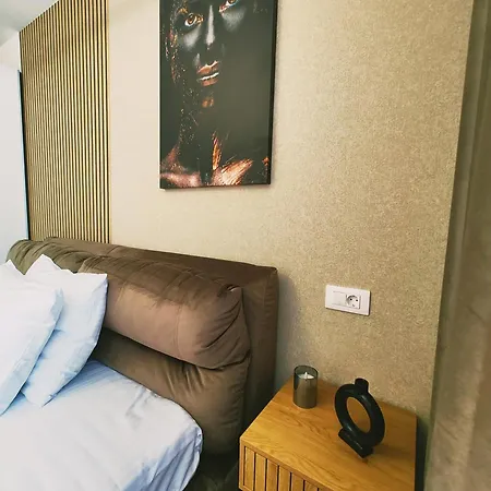 Coshome - Mountain View Apartmán